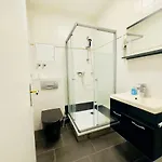 Apartmenthaus Am Dom - Zentrum & Ruhige Lage, Perfekt Fuer Business Trip, Auch Fuer Familie, Viel Platz Mit Kueche Ξενοδοχείο με διαμερίσματα Halle (Saale)