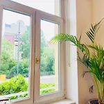 Ξενοδοχείο με διαμερίσματα Apartmenthaus Am Dom - Zentrum & Ruhige Lage, Perfekt Fuer Business Trip, Auch Fuer Familie, Viel Platz Mit Kueche Halle (Saale)