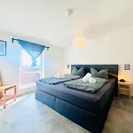 Apartmenthaus Am Dom - Zentrum & Ruhige Lage, Perfekt Fuer Business Trip, Auch Fuer Familie, Viel Platz Mit Kueche 3* Halle (Saale)