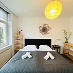 Ξενοδοχείο με διαμερίσματα Apartmenthaus Am Dom - Zentrum & Ruhige Lage, Perfekt Fuer Business Trip, Auch Fuer Familie, Viel Platz Mit Kueche