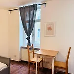 Ξενοδοχείο με διαμερίσματα Apartmenthaus Am Dom - Zentrum & Ruhige Lage, Perfekt Fuer Business Trip, Auch Fuer Familie, Viel Platz Mit Kueche 3*