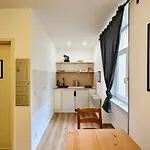 Ξενοδοχείο με διαμερίσματα Apartmenthaus Am Dom - Zentrum & Ruhige Lage, Perfekt Fuer Business Trip, Auch Fuer Familie, Viel Platz Mit Kueche 3*