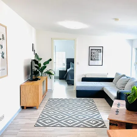 شقة فندقية Apartmenthaus Am Dom - Zentrum & Ruhige Lage, Perfekt Fuer Business Trip, Auch Fuer Familie, Viel Platz Mit Kueche