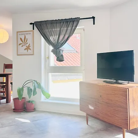 Apartmenthaus Am Dom - Zentrum & Ruhige Lage, Peissnitz, Viel Platz, Kueche, Wifi, Waschmaschine 3*
