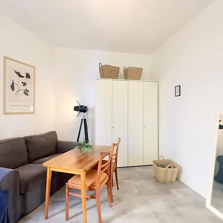 Hotel Apartmenthaus Am Dom - Zentrum & Ruhige Lage, Perfekt Fuer Business Trip, Auch Fuer Familie, Viel Platz Mit Kueche Halle (Saale)