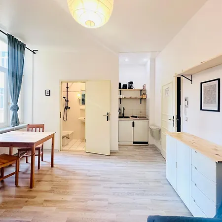 Apartmenthaus Am Dom - Zentrum & Ruhige Lage, Peissnitz, Viel Platz, Kueche, Wifi, Waschmaschine 3* Halle (Saale)