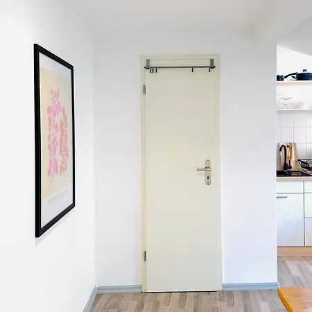 Apartmenthaus Am Dom - Zentrum & Ruhige Lage, Perfekt Fuer Business Trip, Auch Fuer Familie, Viel Platz Mit Kueche 公寓式酒店 3*