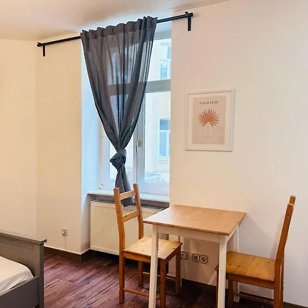 Aparthotel Apartmenthaus Am Dom - Zentrum & Ruhige Lage, Peissnitz, Viel Platz, Kueche, Wifi, Waschmaschine 3*