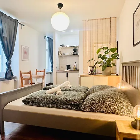 Aparthotel Apartmenthaus Am Dom - Zentrum & Ruhige Lage, Peissnitz, Viel Platz, Kueche, Wifi, Waschmaschine 3*