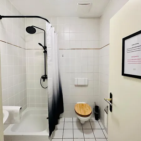 Apartmenthaus Am Dom - Zentrum & Ruhige Lage, Perfekt Fuer Business Trip, Auch Fuer Familie, Viel Platz Mit Kueche 3* Halle (Saale)