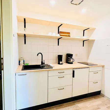 Apartmenthaus Am Dom - Zentrum & Ruhige Lage, Peissnitz, Viel Platz, Kueche, Wifi, Waschmaschine Aparthotel 3*