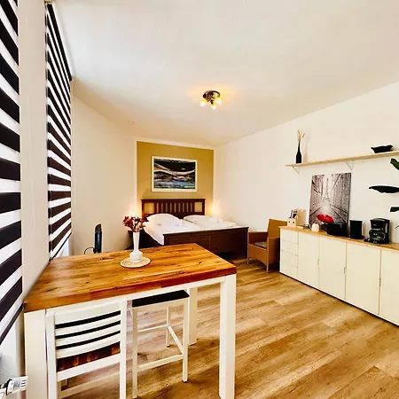 شقة فندقية Apartmenthaus Am Dom - Zentrum & Ruhige Lage, Perfekt Fuer Business Trip, Auch Fuer Familie, Viel Platz Mit Kueche