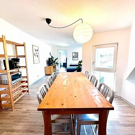 Apartmenthaus Am Dom - Zentrum & Ruhige Lage, Perfekt Fuer Business Trip, Auch Fuer Familie, Viel Platz Mit Kueche Appart hôtel