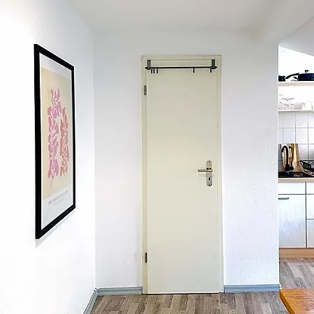 Apartmenthaus Am Dom - Zentrum & Ruhige Lage, Perfekt Fuer Business Trip, Auch Fuer Familie, Viel Platz Mit Kueche 3*