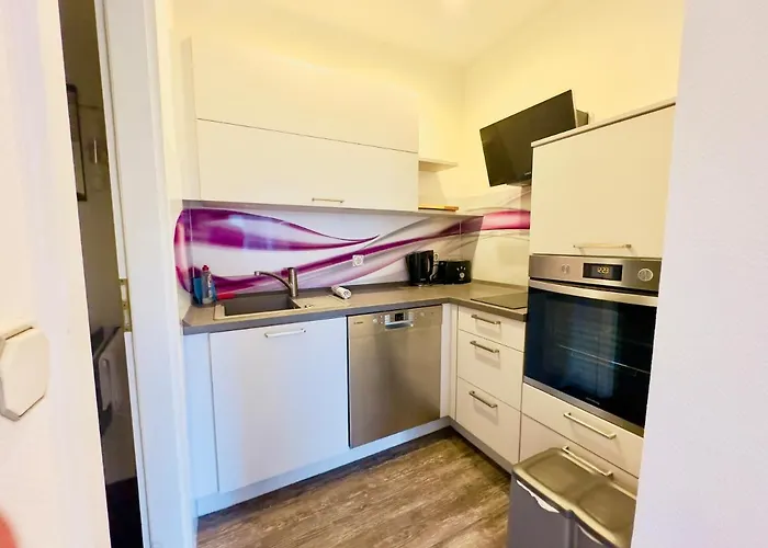 Apartmenthaus Am Dom - Zentrum & Ruhige Lage, Perfekt Fuer Business Trip, Auch Fuer Familie, Viel Platz Mit Kueche アパートホテル