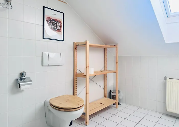 Apartmenthaus Am Dom - Zentrum & Ruhige Lage, Perfekt Fuer Business Trip, Auch Fuer Familie, Viel Platz Mit Kueche