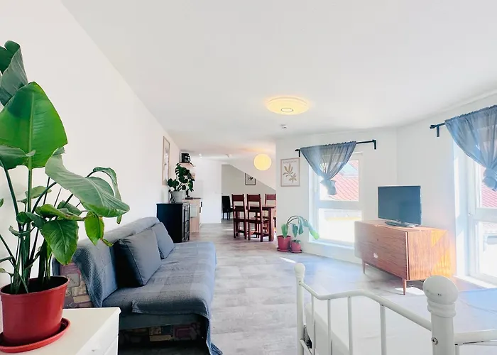 アパートホテル Apartmenthaus Am Dom - Zentrum & Ruhige Lage, Perfekt Fuer Business Trip, Auch Fuer Familie, Viel Platz Mit Kueche