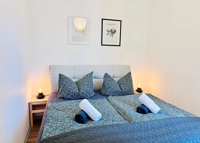 Apartmenthaus Am Dom - Zentrum & Ruhige Lage, Perfekt Fuer Business Trip, Auch Fuer Familie, Viel Platz Mit Kueche