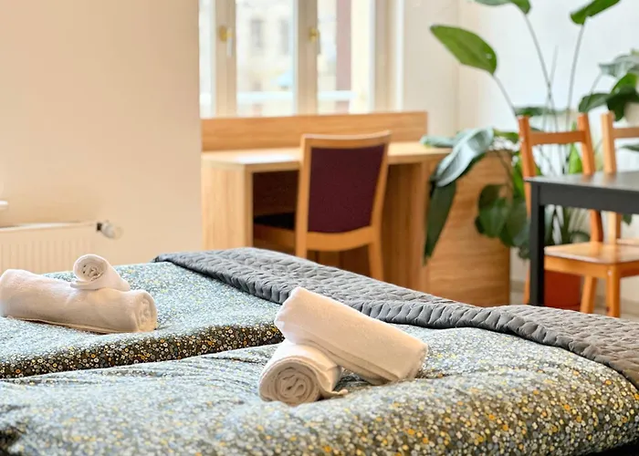 アパートホテル Apartmenthaus Am Dom - Zentrum & Ruhige Lage, Perfekt Fuer Business Trip, Auch Fuer Familie, Viel Platz Mit Kueche 3*