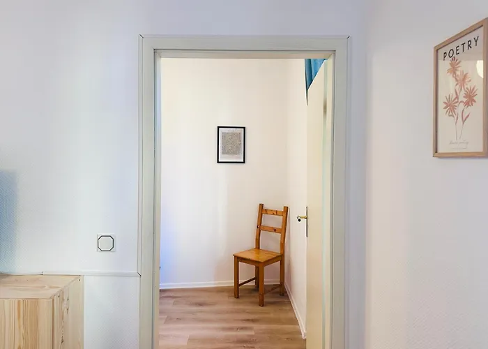 Apartmenthaus Am Dom - Zentrum & Ruhige Lage, Perfekt Fuer Business Trip, Auch Fuer Familie, Viel Platz Mit Kueche ハレ