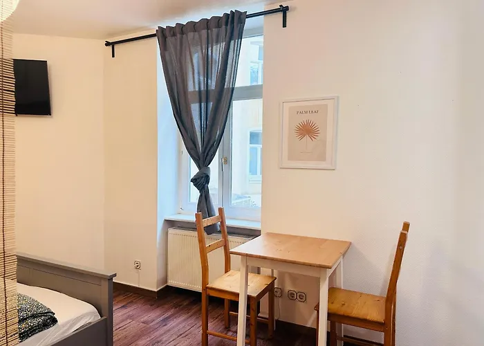 アパートホテル Apartmenthaus Am Dom - Zentrum & Ruhige Lage, Perfekt Fuer Business Trip, Auch Fuer Familie, Viel Platz Mit Kueche 3*